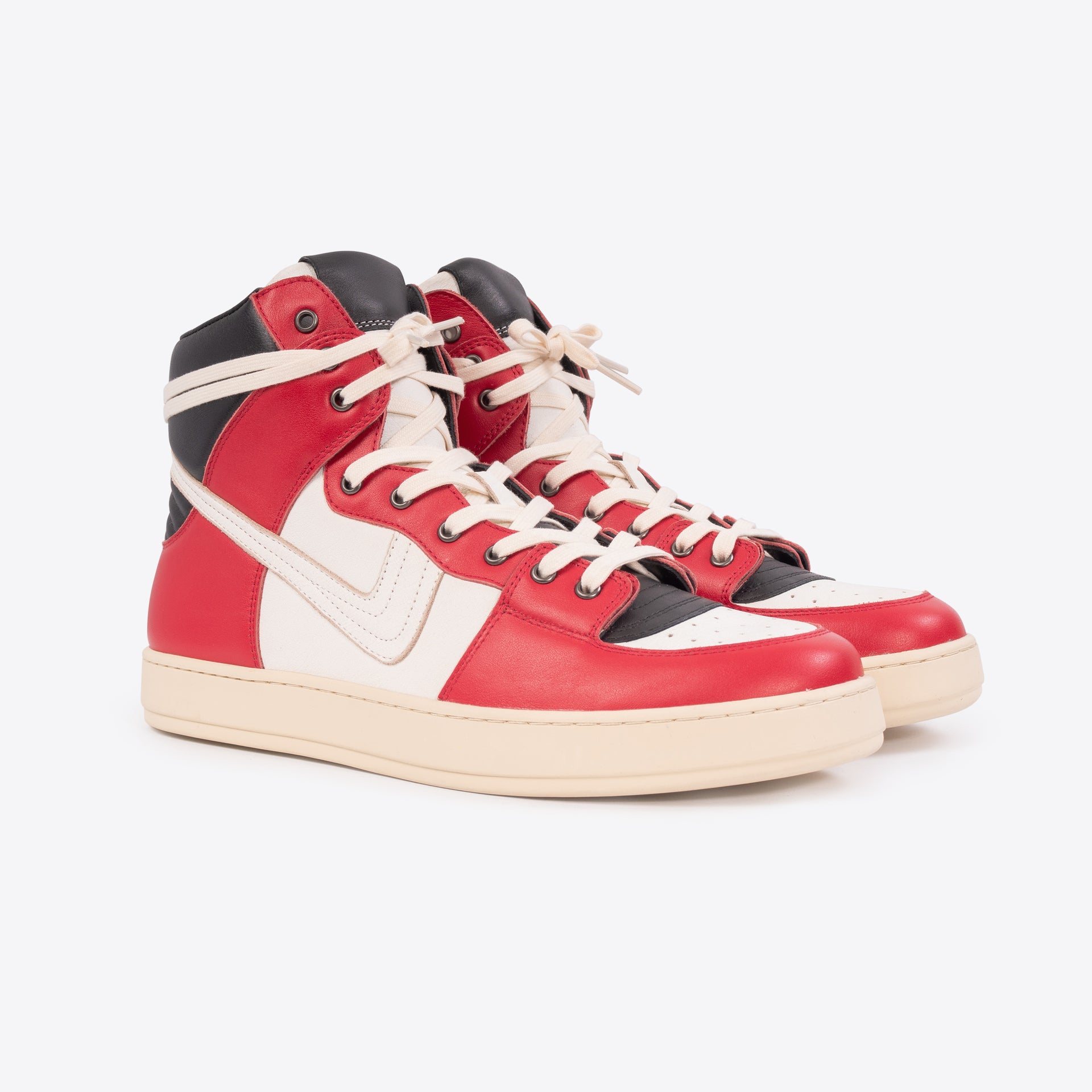 PL_10272021_SHOE02_SIDE.jpg?v= 